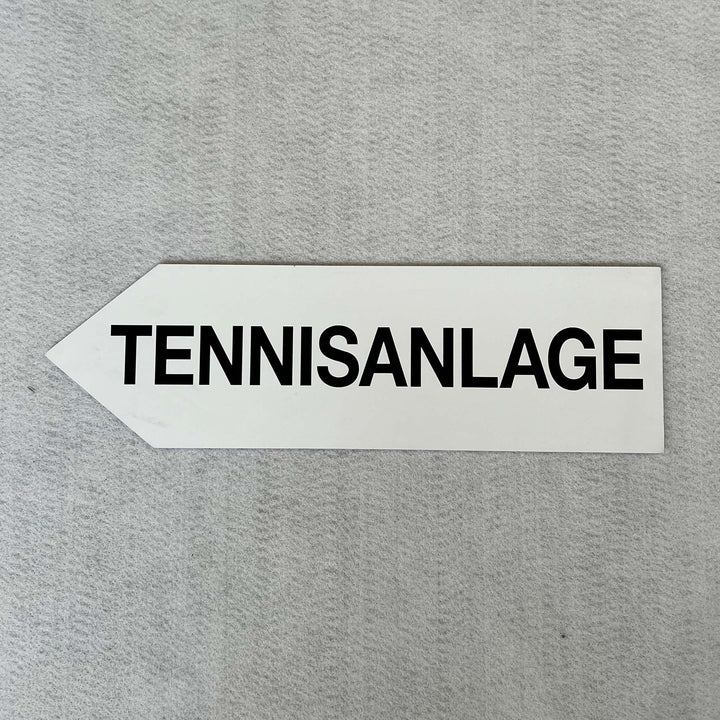 Richtungspfeil "Tennisanlage" zweiseitig, B-Ware