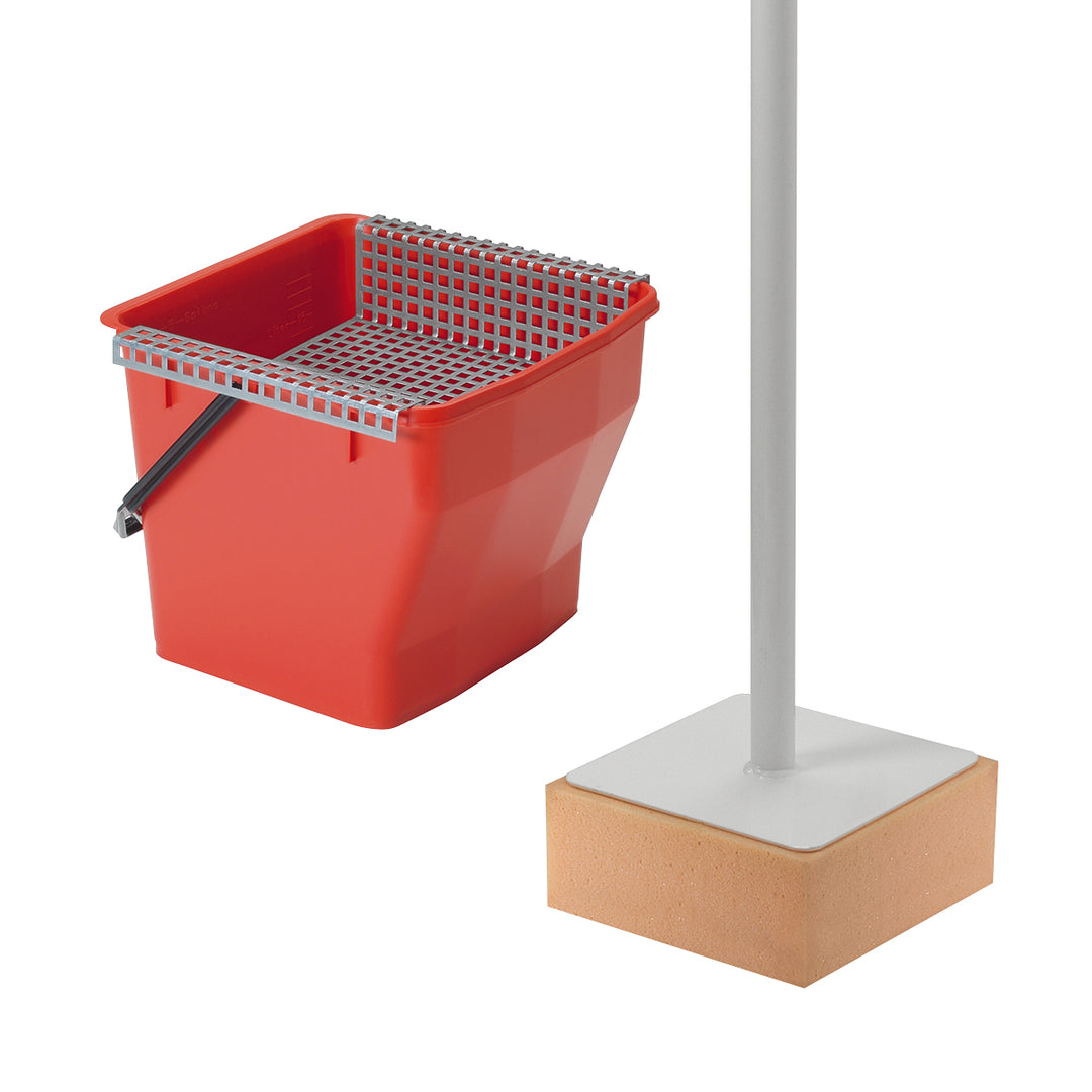 Sponge with bucket